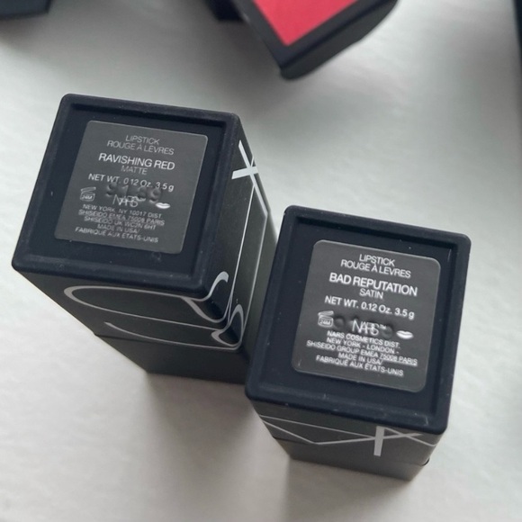 Nars - Ravishing Red - Picture 15 of 16